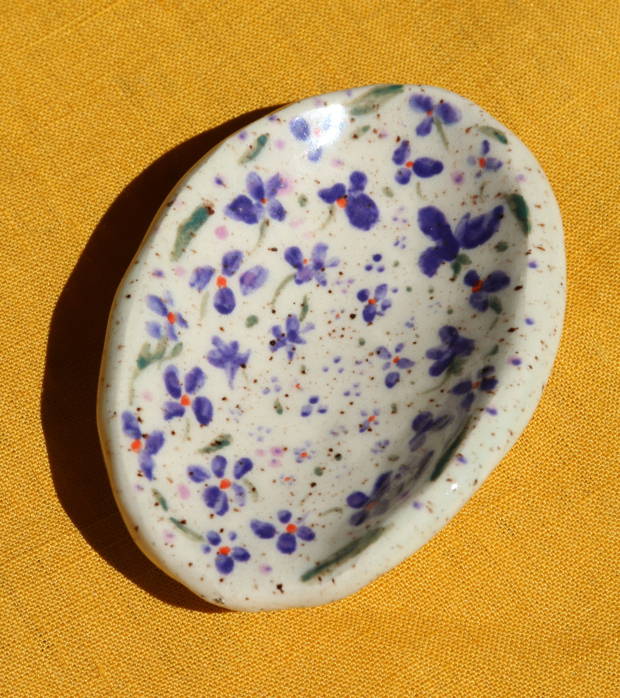 Spoon rest with violets, speckled clay with underglazes, pottery