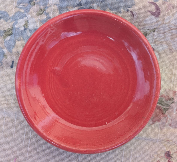 red saucer